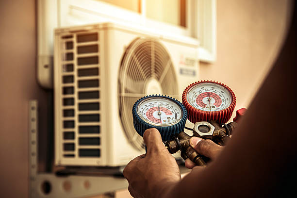 Professional Hvac technician working in Ohatchee, AL